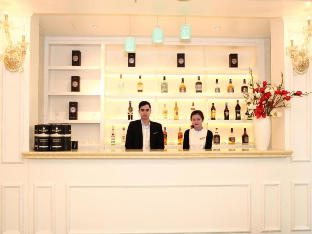 A1 Hill Hanoi Hotel Buitenkant foto
